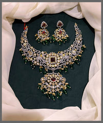 Elephant Necklace with Pendent in Victorian - VN00148