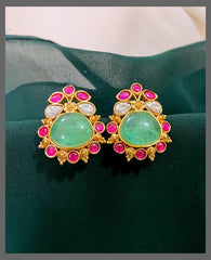 Beautiful Multi Stud earring in Kundan - KE00373