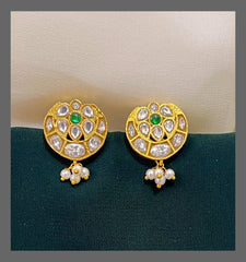 White Stone Flower Earring in Kundan - KE00267