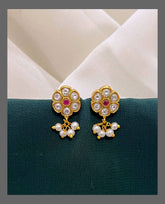 Flower Earring in Kundan - KE00255