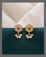 Flower Earring in Kundan - KE00255