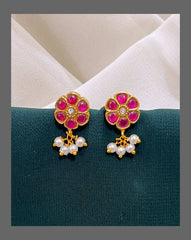 Flower Earring in Kundan - KE00255