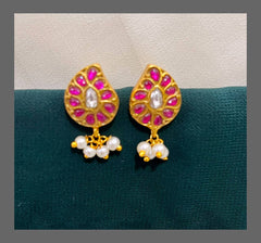 Mango Shape Earring In Kundan - KE00260