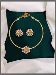Invisible Chain with Flower Pendent in Kundan - KN00336