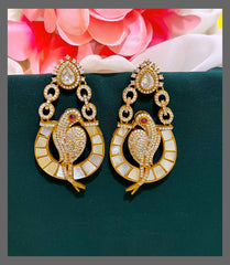 Beautiful Hanging Bird Earring in Victorian - VE0049
