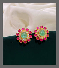 Ruby Stud Earring in Kundan - KE00292
