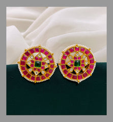 Ruby Stone Stud Earring in Kundan - KE00305