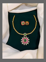 Choker Necklace in Kundan - KN00355