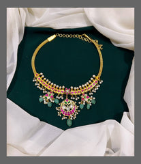 Chand Bali Pendent Necklace in Kundan - KN00382