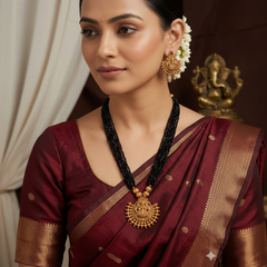 Nagaru Lakshmi Pendant With Black beads - PB00584