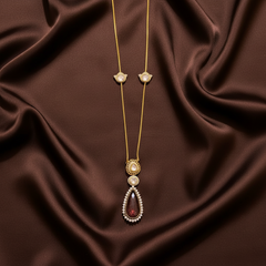 Elegant Stone Pendant with Necklace in Diamond - DN0059
