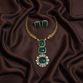 Antique polish Kante Set With Emerald Pendant and Earrings - VN00209