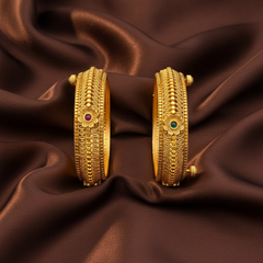 Antique Flower Screw Bangles in Kundan - BG00488