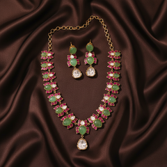Beautiful Lotus Necklace In Kundan - KN00401
