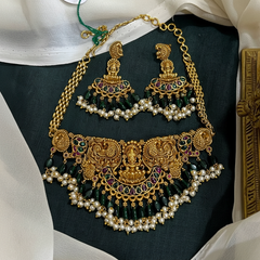 Lakshmi Temple Lakshmi Choker With Green Beads - NN00858