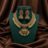 Jadau Short Necklace With Guttipusalu - KN00665