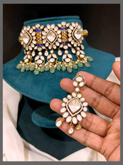 Beautiful White Chokar in Kundan - KN00509