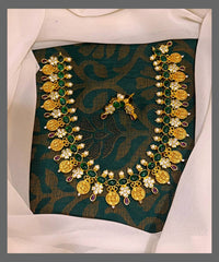Emerald Necklace With Lord Ram Parivar In Nakshi - NN00313