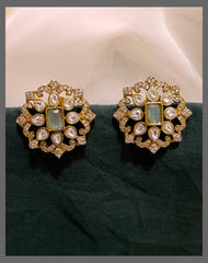 White Stone Flower Stud In Victorian - VE00189