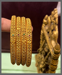 Flower Design Set of 4 Bangles in Nakshi - BG00459