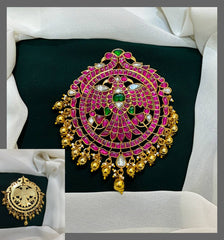 Jadau Round Silver Replica Pendant in Gold Polish - KP0045