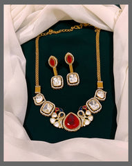 Beautiful Peacock With White Stones In Victorian - VH0092