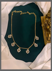 Beautiful Chain With Small Flowers - NN00448