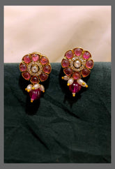 Stone with few Rice pearl Stud Earring in Victorian - VE00179