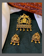 Beautiful Bridal Dol Pendant With Earrings - NP0093