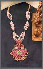 White Pearl Necklace With Kundan Pendant - PB00500