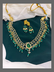 Beautiful Emerald Pearl Necklace In Kundan - KN00415