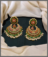 Jadau Emerald Chand Bali Earings With Rice Pearls - KE00483