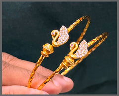 Swan Openable Bangles - BG00191