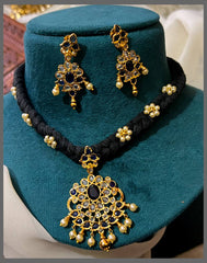 Antique White Stone Necklace in Black dori - BD0095