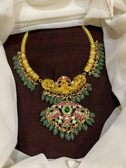 Jadau Kante Set With Strawberry Beads - KN0071
