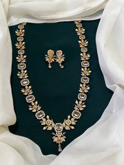 White Crystal stone in Naskhi Haram - NH0090