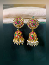 Mutli Color peacock in Rice Pearl - KE00136