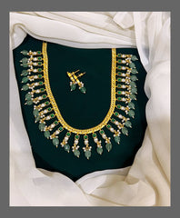 Emerald Jilebi Small Mango Pendent in Kundan Necklace - KN00237