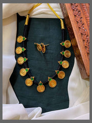 Emerald stone with Kaasu Necklace in Black Dori - BD0087