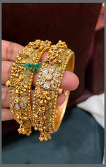 White Stone Flower Bangle in Kundan - BG00324
