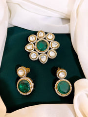 Sea Green Stone Pendent in Kundan - KP0089