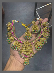 Jadau Lakshmi Guttipusalu Set - KN00463