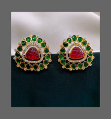 Emerald Stud Earring in Kundan - KE00223