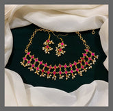 Cute Kundan Chokers in Gold Polish - KN00239