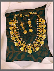 Beautiful Flower Necklace With Lord Ram Parivar In Nakshi - NN00323