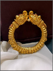 Elephant Kada Bangle in Kundan - BG00332