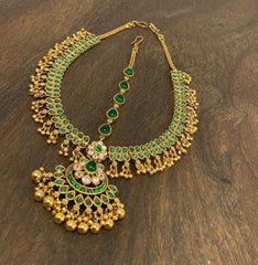 Emerald Maang tikka in Necklace Pattan in Kundan - HA0012