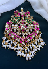 Kundan pendant with rice pearls - KP009