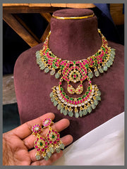 Multi Colour Antique Neckalce in Kundan - KN00548