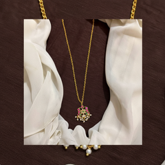Jadau Pendant With Thin Chain - KN00674